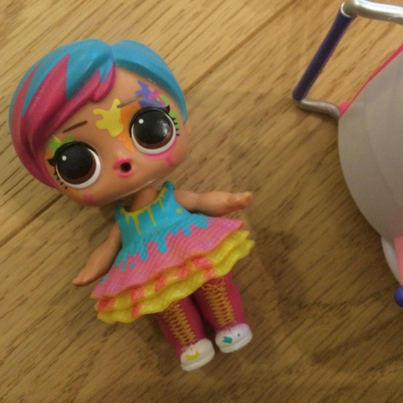 LOL Surprise OMG House of Surprises Art Cart Playset with Splatters Collectible - Picture 6 of 11